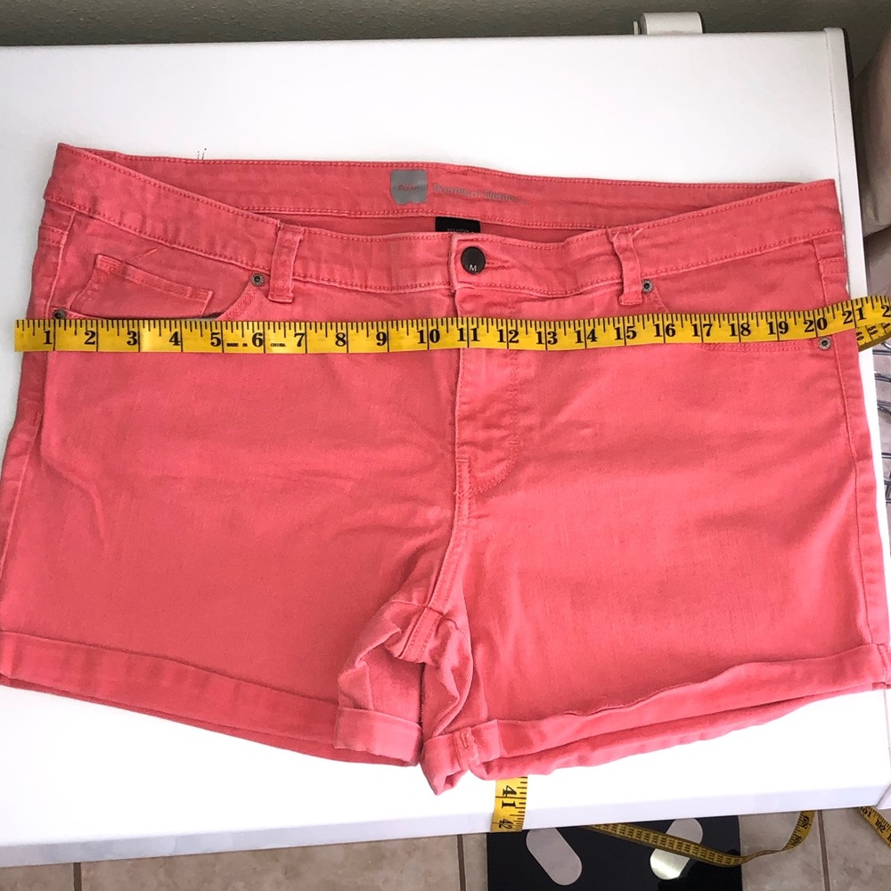 Coral shorts